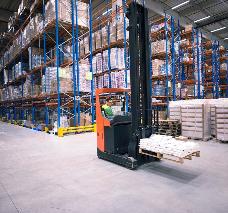Warehouse & Inventory Coordination